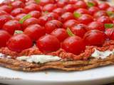 Tarte fine aux tomates, poivrons et chèvre