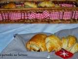 Croissants et pains au chocolat briochés