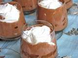 Mousse au chocolat et mougat, à l'orange, poires caramélisées, crème fouettée