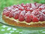 Sablé breton, compote de rhubarbe et pommes , framboises et chocolat blanc