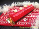 Bûche Vanille Pistache Framboise Père Noël