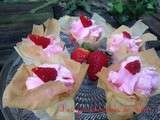 Verrines de brick fraises-chantilly