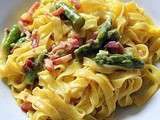 Tagliatelle aux asperges et lardons