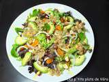 Salade de jeunes pousses, avocat et quinoa, vinaigrette au miel