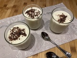 Mousse au chocolat blanc et yaourt à la grecque