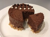 Mousse au chocolat sur croquant petits-beurre et noisette