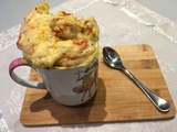 Mug cake au chèvre et chorizo