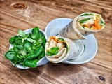 Wrap poulet, curry et crudités