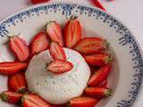 Pavlova inversée aux fraises