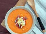 Salmorejo, soupe froide espagnole à la tomate et poivron rouge