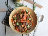 Salade de nouilles soba aux crevettes, vinaigrette asiatique