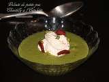 Velouté de petits pois et chantilly à l'Espelette