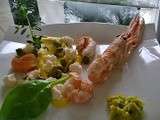 Assiette de gambas ou langoustine ou homard comme dans le restaurant  la mare aux oiseaux 