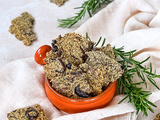 Crackers à l’okara, olives et romarin