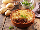 Hachis parmentier de joues de bœuf confites au vin rouge et aux épices, un plat réconfortant