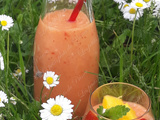 Smoothie a la fraise/mangue/banane, facile, rapide et délicieux