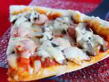 Pizza aux knackis et champignons