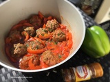 Boulettes de viande aux oignons sauce aux poivrons