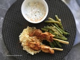 Brochettes de poulet au paprika haricots verts et semoule