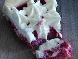 Tarte à la framboise et sa ganache montée au chocolat blanc vanillée sur biscuit financier