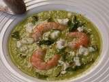 Soupe froide concombre et pomme verte, crevettes et feta