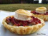 Tartelette aux endives, chèvre, lardons et pruneaux