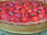 Tarte aux fraises, crème pâtissière au citron et pistaches