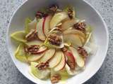 Petite salade croquante d’endives, pommes et noix