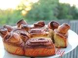 Roulés à la cannelle (cinnamon rolls)