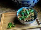 Cuisine (violette) du placard – Un riz sauté au kale et à l’aubergine