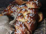 Brioche tressée à la fleur d’oranger