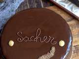 Sachertorte {gâteau autrichien à la confiture d’abricots}