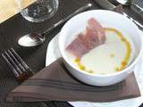 Velouté de topinambours, chips de coppa et caramel d'agrumes