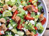 Panzanella comme une salade grecque