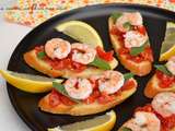 Tapas aux crevettes, tomates cerise et sauge