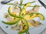 Carpaccio d'avocat et Saint-Jacques aux fruits de la Passion