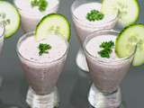 Smoothies aux radis roses, persil et citron