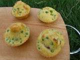 Mini cakes: petits pois, comté, jambon