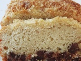 Cake- crumble aux pépites de chocolat noir et aux raisins secs