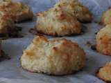 Cookies à la noix de coco et aux pépites de chocolat blanc au lait végétal