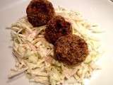 Croquettes de boudin noir et salade de choux et pomme granny