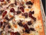 Pizza au boeuf et herbes de provence