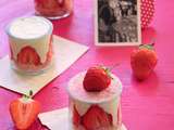 Verrine gourmande fraise,biscuits roses de Reims & mousse de pistache