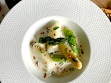 Duo d’asperges vertes et blanches en nage de parmesan