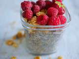 Energie bowl muesli, graines de chia et fruits rouges