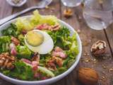 Frisée, oeufs durs et lardons