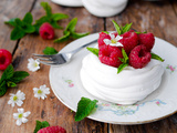 Petites pavlova framboises