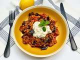 Épeautre à la tomate, aubergines et yaourt citronné