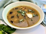 Soupe citronnée à l’aubergine grillée