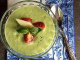 Gaspacho avocat, concombre, basilic, granny smith et fromage blanc